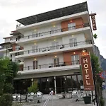 Hotel Edelweiss 3*