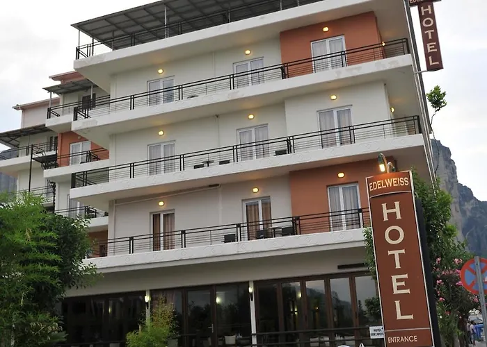 Hotel Edelweiss 3*